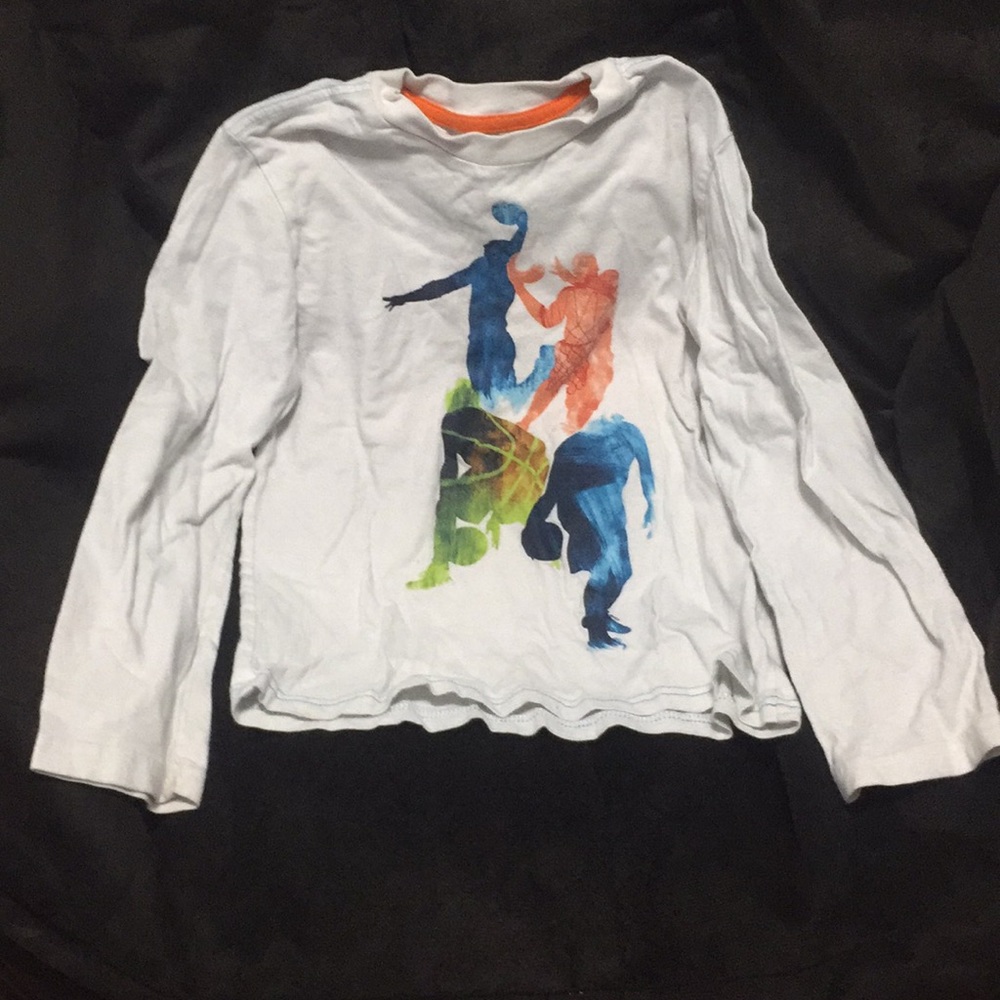 This is a circo t-shirt